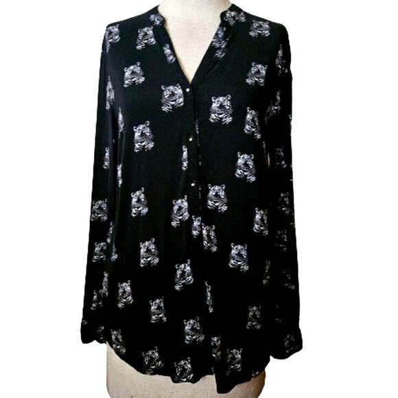 Black Tiger Long Sleeve Blouse Size Small - Picture 1 of 5